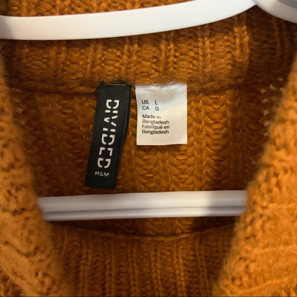 H&M Long Cropped Sweater - Picture 3 of 3